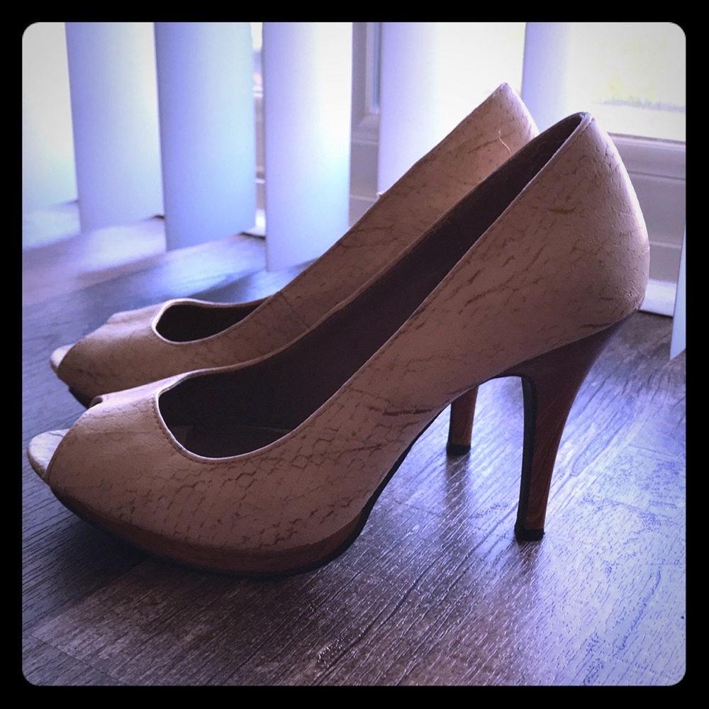 Heels shoes